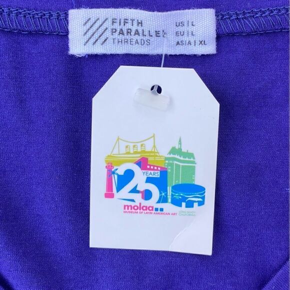 Fifth Parallel MOLAA Latin American Rhinestone T-Shirt. Size Large. NWT! - Picture 3 of 5